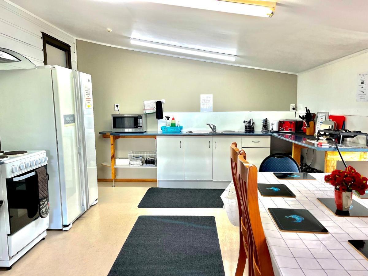 Adventure Lodge And Motels And Tongariro Crossing Track Transport National Park Esterno foto
