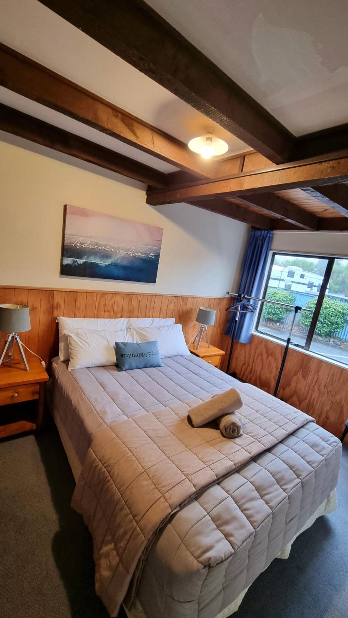Adventure Lodge And Motels And Tongariro Crossing Track Transport National Park Esterno foto