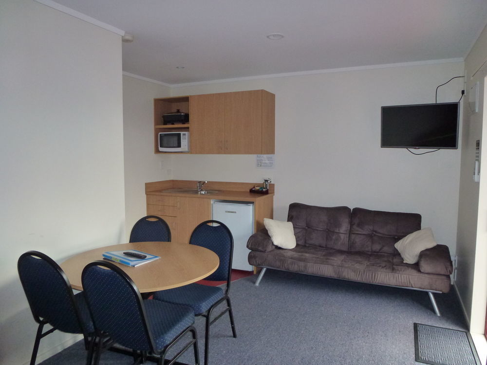 Adventure Lodge And Motels And Tongariro Crossing Track Transport National Park Esterno foto